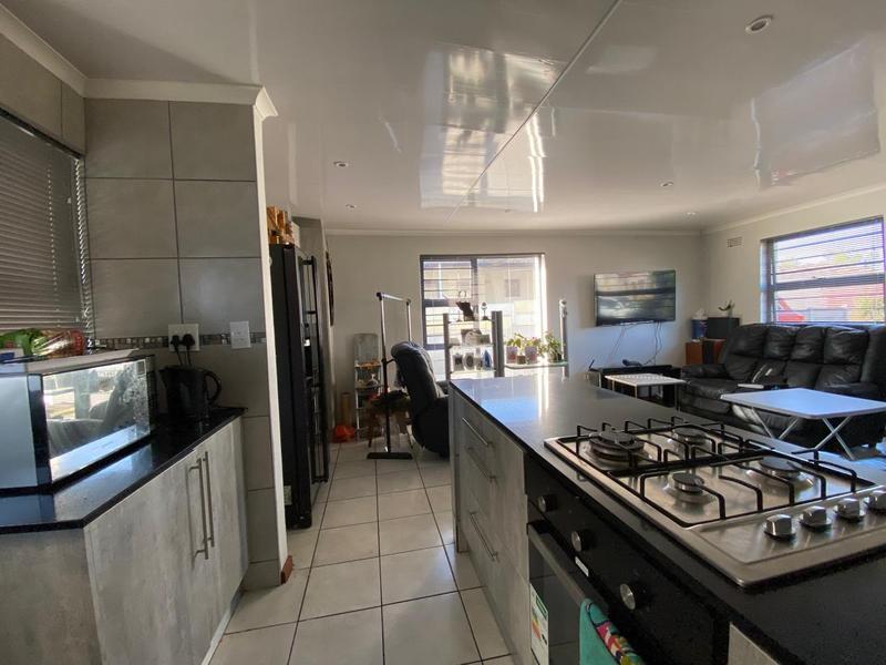 3 Bedroom Property for Sale in Highbury Western Cape